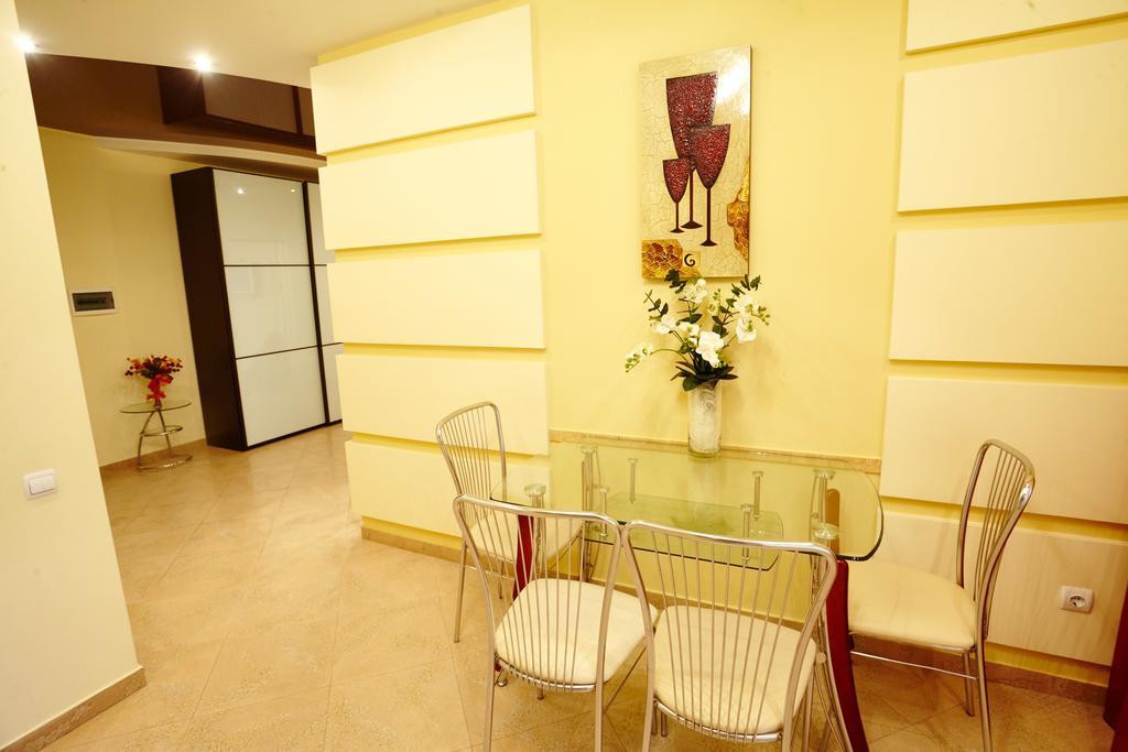 Luxury Apartment In New Building Kischinau Exterior foto