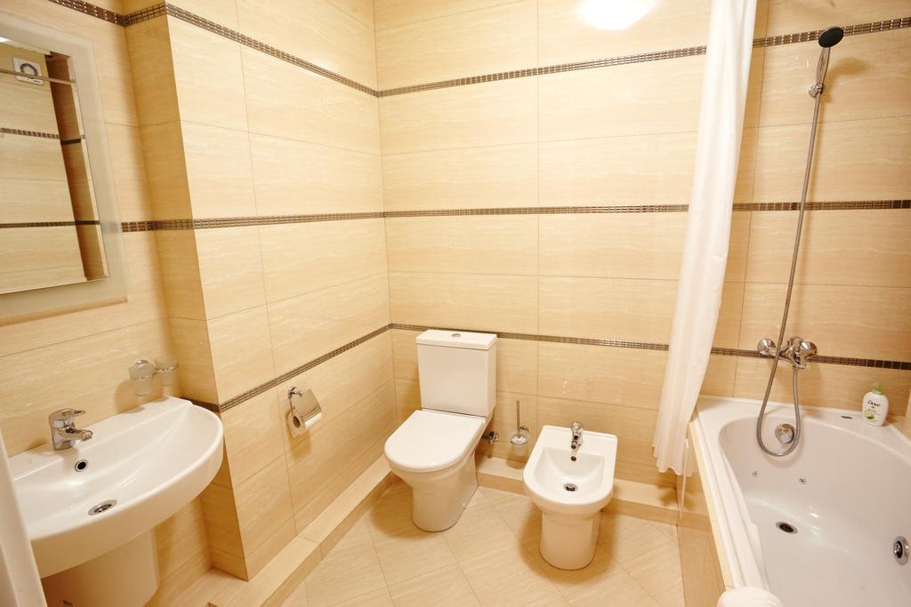 Luxury Apartment In New Building Kischinau Exterior foto